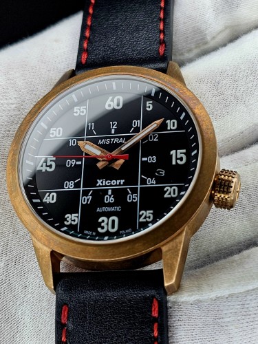 Xicorr MISTRAL bronze PROTOTYP / men's bronze watch with black dial and red polonez 