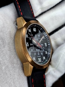 Xicorr MISTRAL bronze PROTOTYP / men's bronze watch with black dial and red polonez 