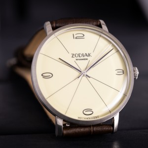 Błonie Zodiak Mechaniczny 1 | Zegarek męski | Beżowa tarcza szampański budyń | Brązowy pasek