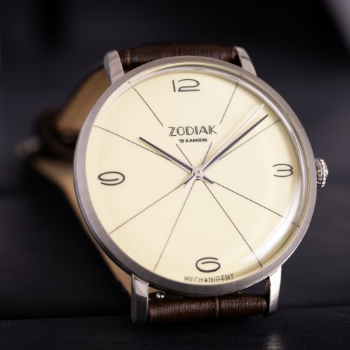 Błonie Zodiak Mechaniczny 1 | Zegarek męski | Beżowa tarcza szampański budyń | Brązowy pasek