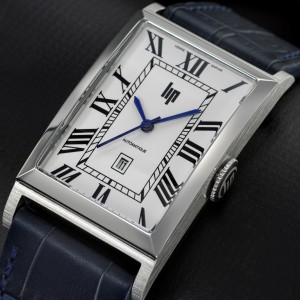 Zegarek damski LIP Churchill T26 Automatic 